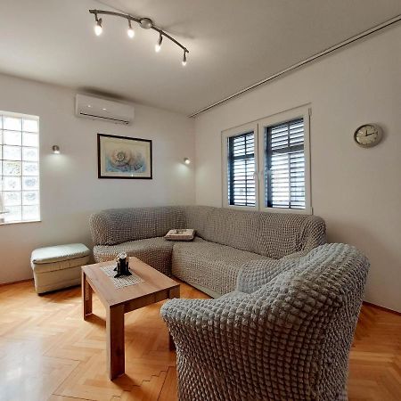 Apartment Neda プナト エクステリア 写真