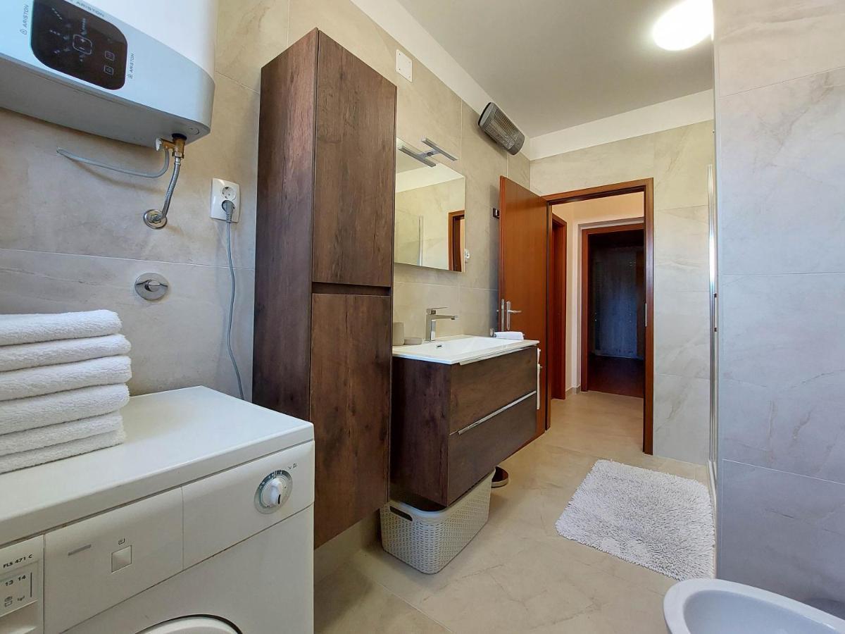 Apartment Neda プナト エクステリア 写真