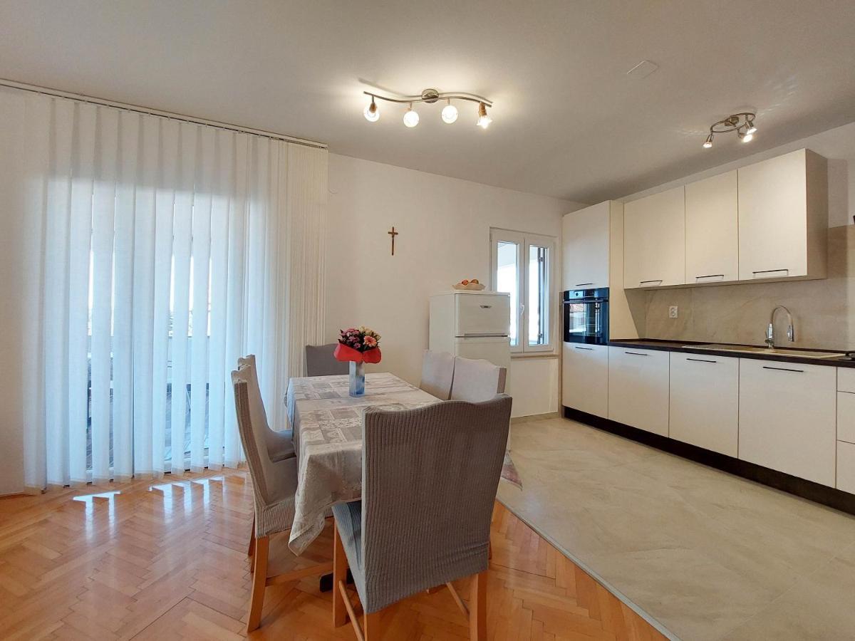 Apartment Neda プナト エクステリア 写真