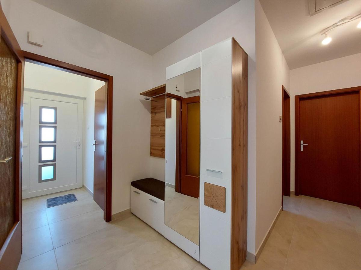 Apartment Neda プナト エクステリア 写真